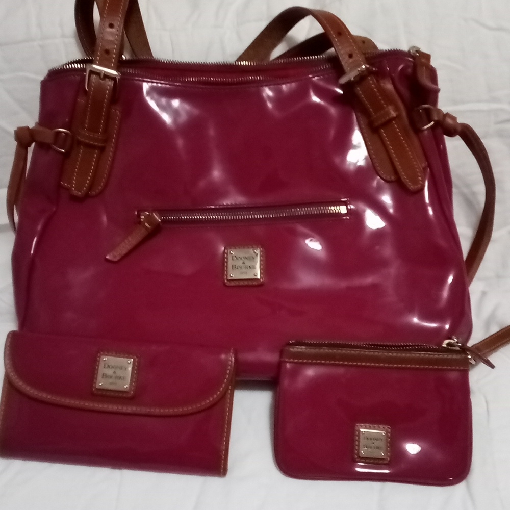 Dooney and Bourke Bag set